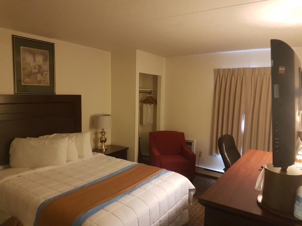 Ba Hotel Red Deer Luaran gambar