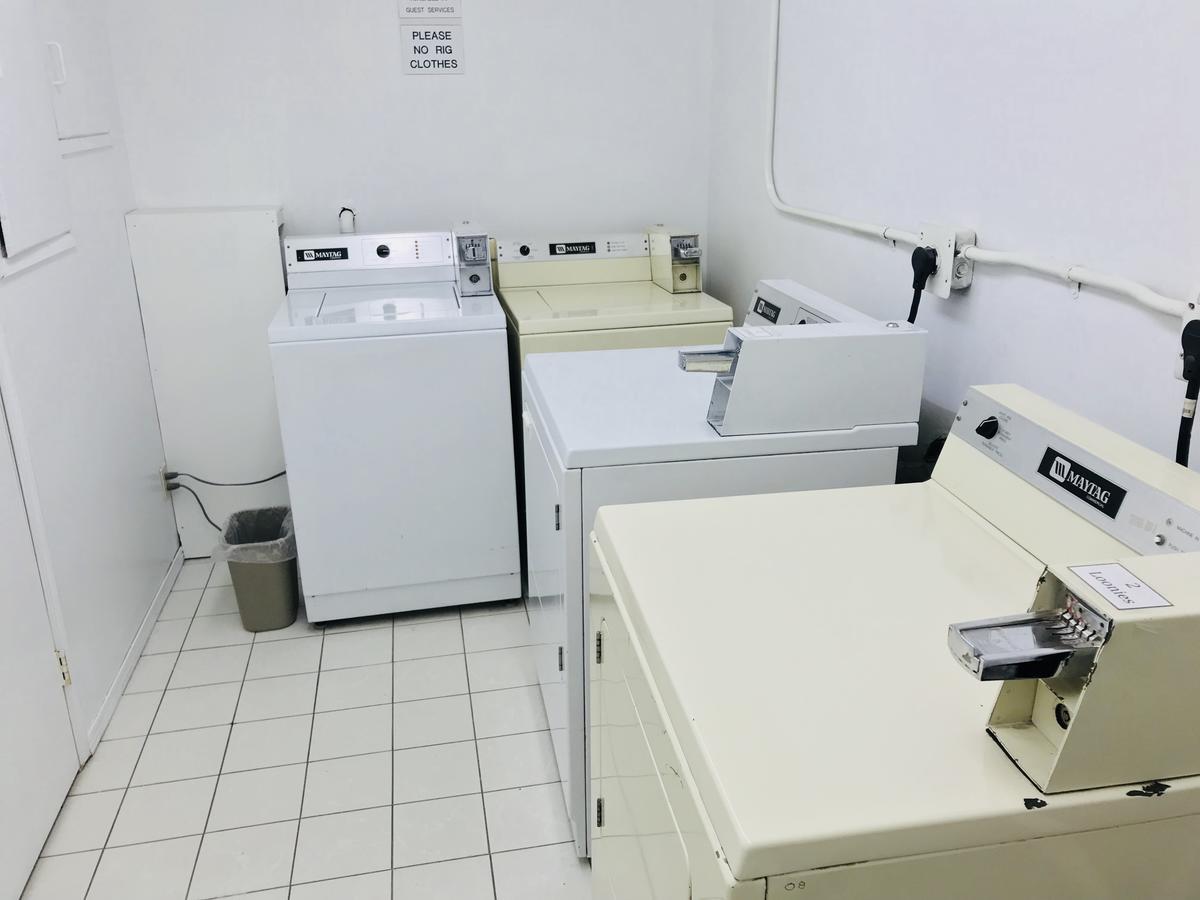 Ba Hotel Red Deer Luaran gambar