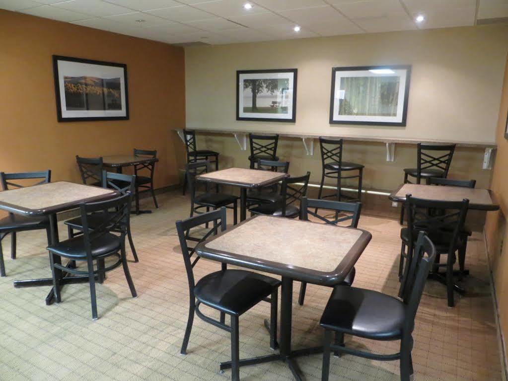 Ba Hotel Red Deer Luaran gambar