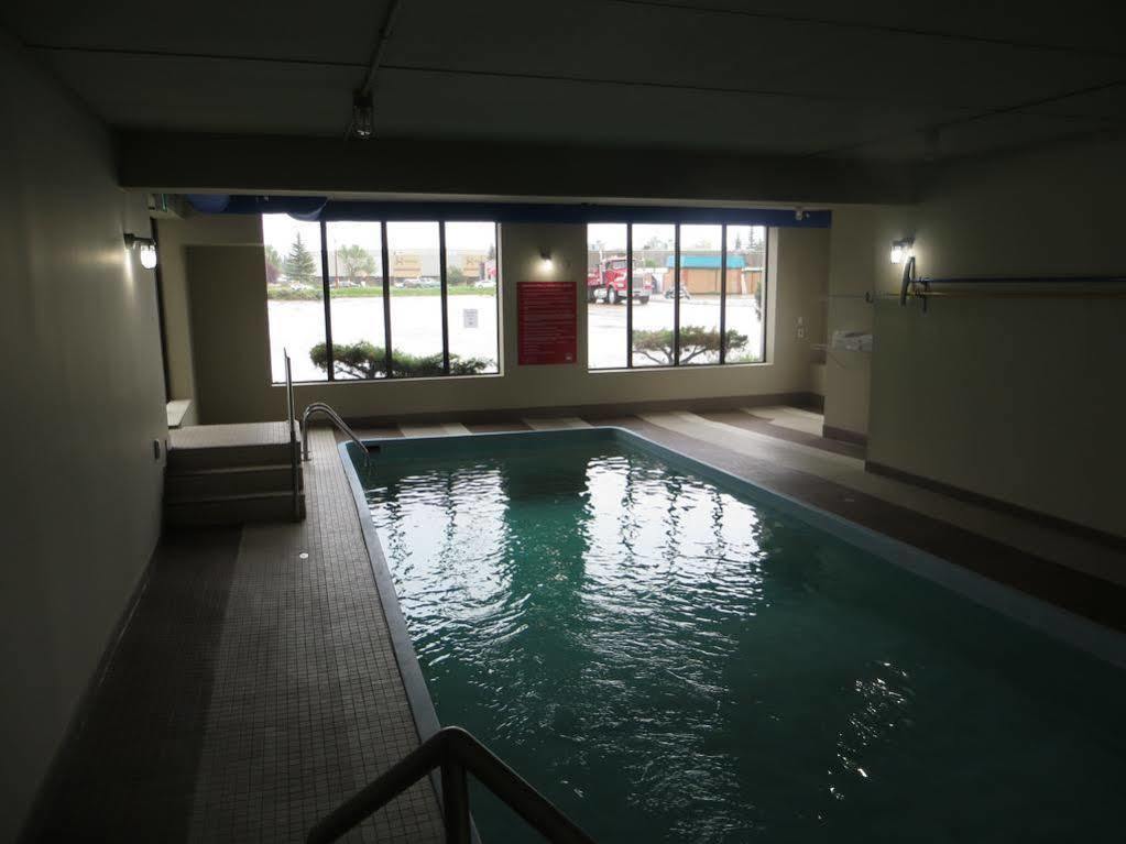 Ba Hotel Red Deer Luaran gambar